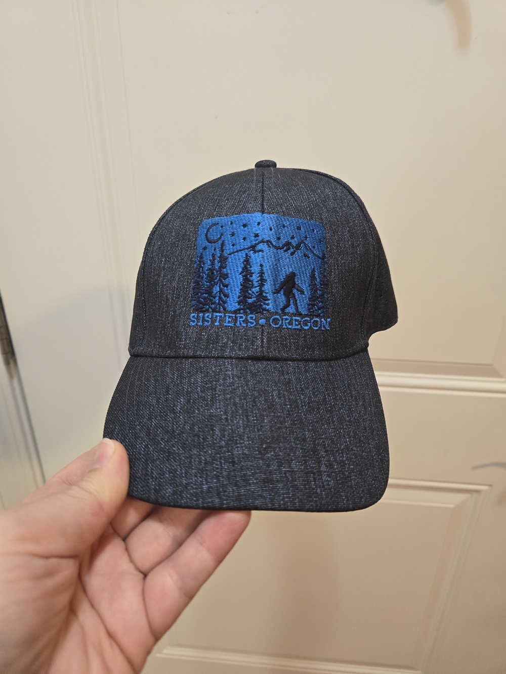 Sisters, Oregon Embroidered Black Baseball Cap